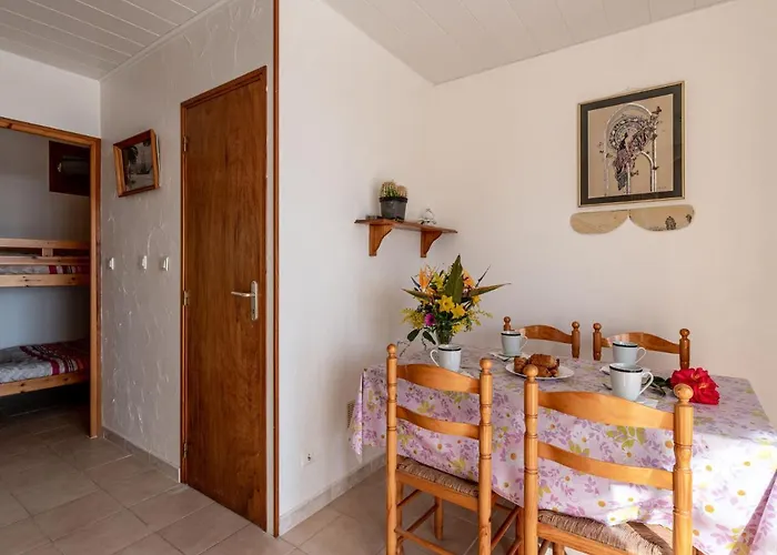 بيت للعطل Holiday Home Campestra By Interhome كوتي شْيافاري